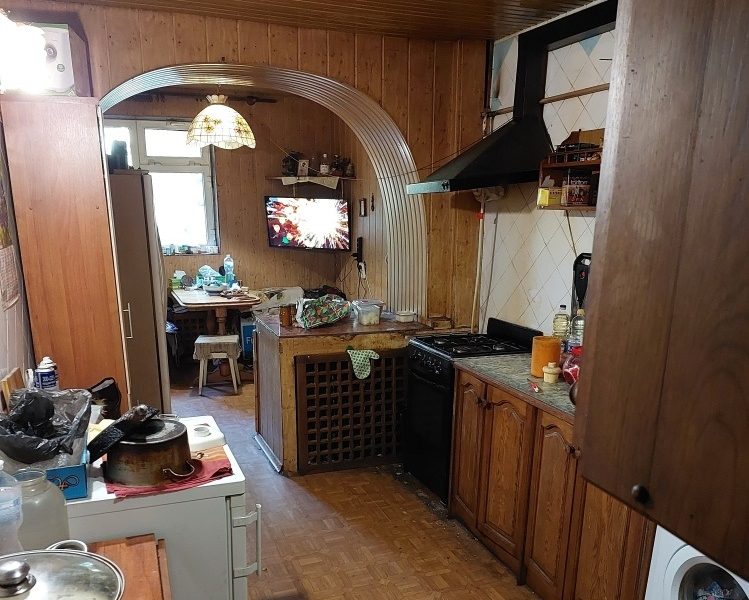 Продам квартиру 82 кв. м., 1/5, ул. Ак. Королева/Независимости пл.