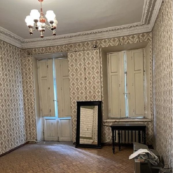 Продам квартиру 68 кв. м., 2/3, Исторический центр города.