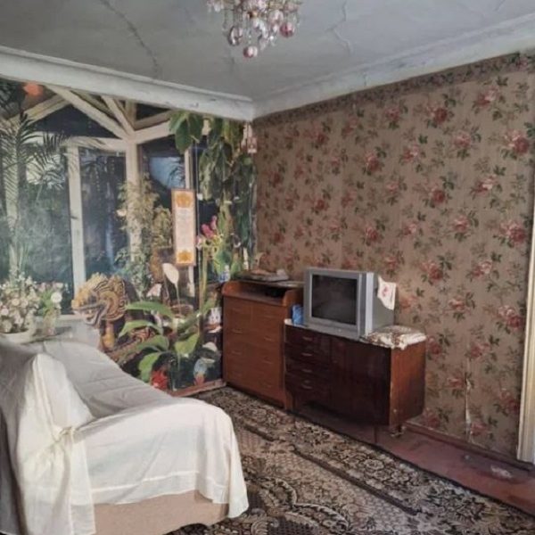 Продам квартиру 41 кв. м., 1/2, ул. Новосельского/Торговая.