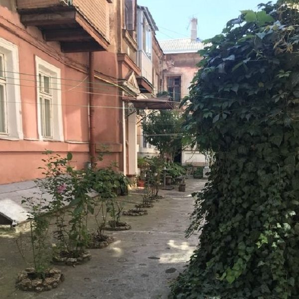 Продам квартиру 42 кв. м. 3/3, Вознесенский пер. /Старосенная площадь.