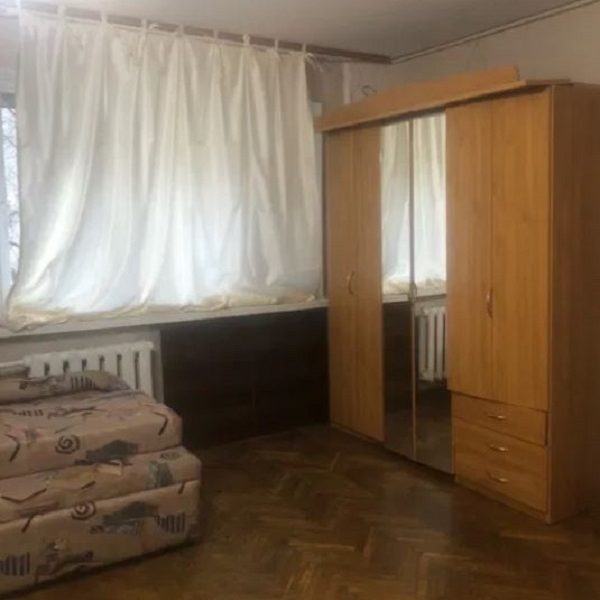 Продам квартиру 32 кв.м., 1/5, ул. Солнечная/Тенистая.