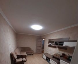 Продам квартиру 62 кв.м., 1/5, ул. Паустовского/Добровольского пр.