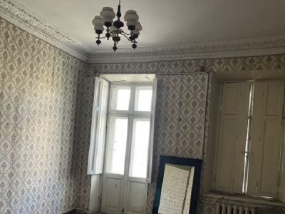 Продам квартиру 68 кв. м., 2/3, Исторический центр города.