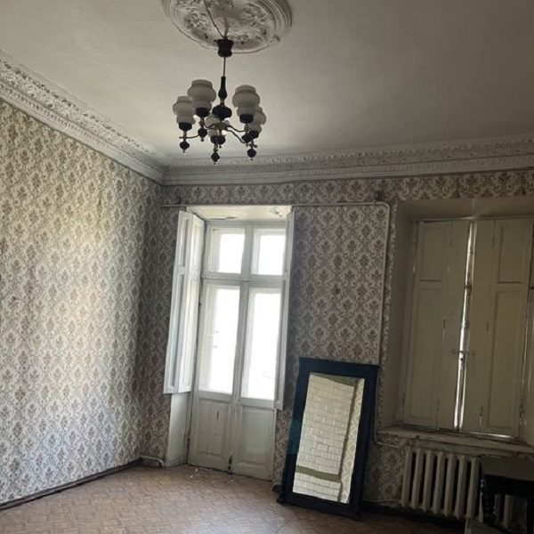 Продам квартиру 68 кв. м., 2/3, Исторический центр города.