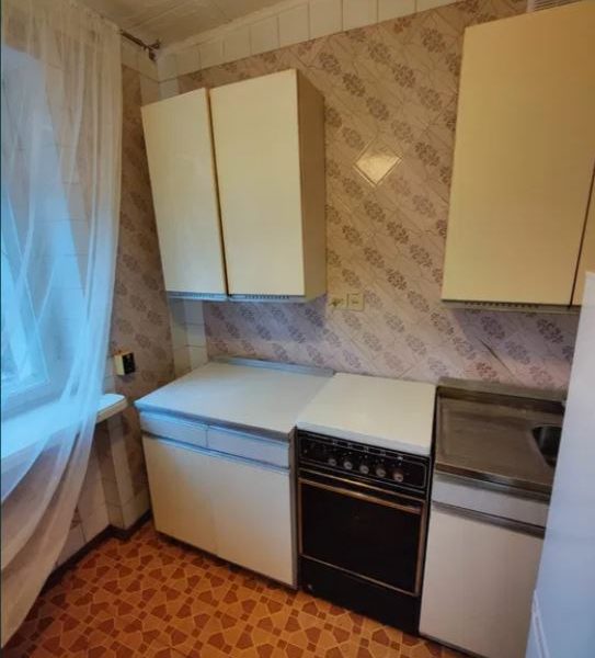 Продам квартиру 43 кв. м., 5/5, Светлый пер. /Солнечная.
