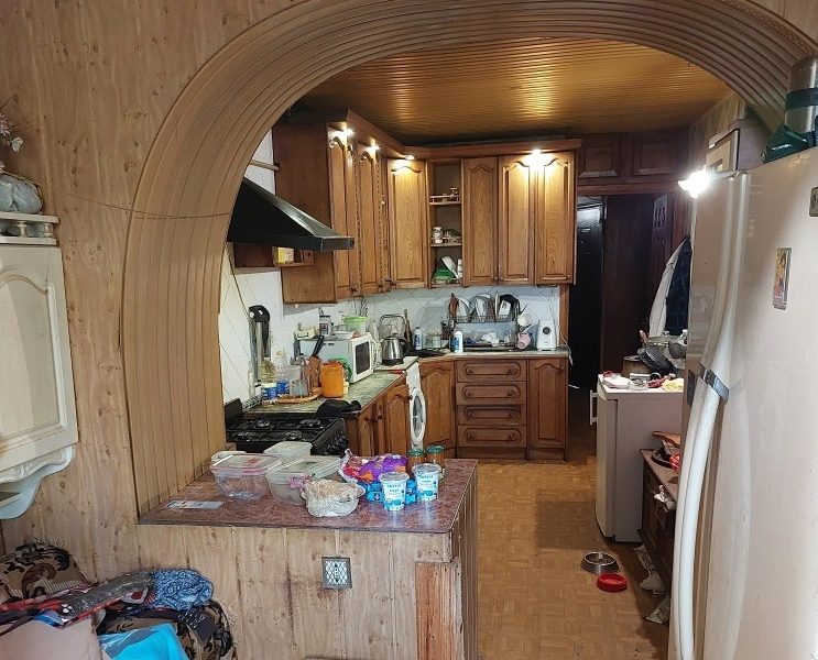 Продам квартиру 82 кв. м., 1/5, ул. Ак. Королева/Независимости пл.