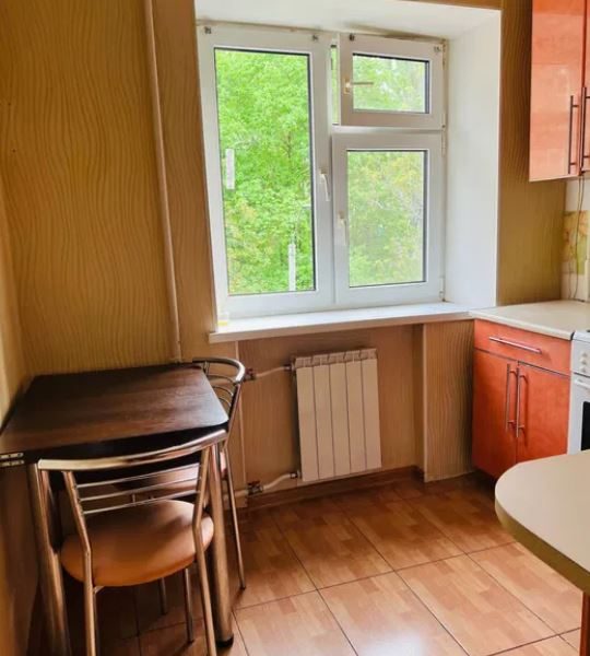 Продам квартиру 58 кв. м., 3/5, ул. Кап. Кузнецова/Марсельская.