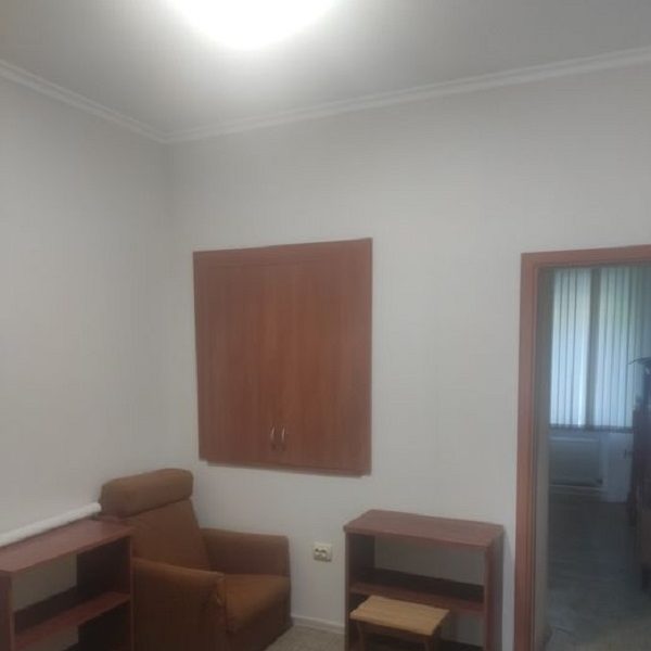 Продам квартиру 33 кв. м., 1/2, ул. Прохоровская/Мясоедовская.