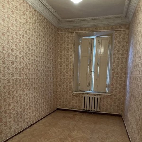 Продам квартиру 68 кв. м., 2/3, Исторический центр города.