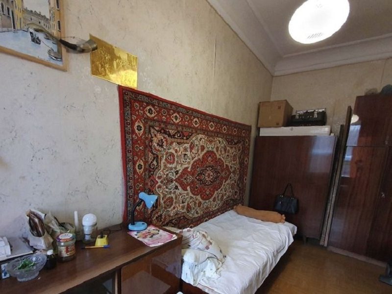 Продам квартиру 42 кв. м. 3/3, Вознесенский пер. /Старосенная площадь.