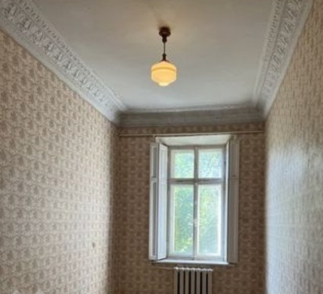 Продам квартиру 68 кв. м., 2/3, Исторический центр города.