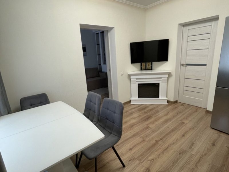 Продам квартиру 48 кв. м., 1/1, ул. Новосельского/Торговая.