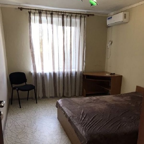 Продам квартиру 37 кв. м., 4/9, ул. Балковская/Приморский Суд,