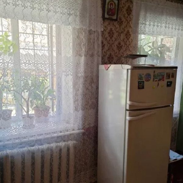 Продам квартиру 41 кв. м., 1/2, ул. Новосельского/Торговая.