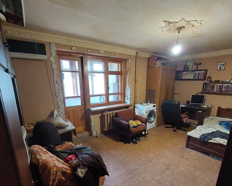 Продам квартиру 82 кв. м., 1/5, ул. Ак. Королева/Независимости пл.