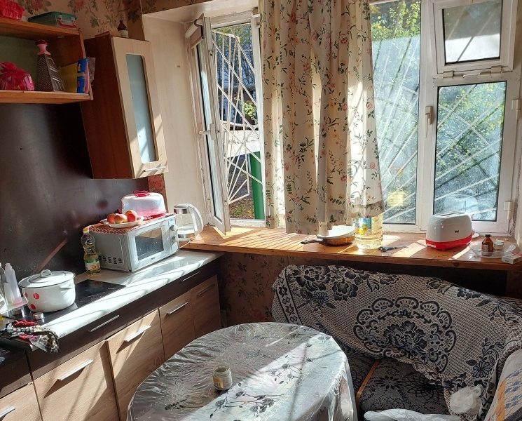 Продам квартиру 82 кв. м., 1/5, ул. Ак. Королева/Независимости пл.