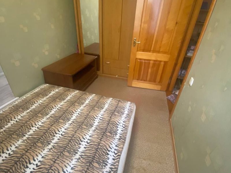 Продам 4 комн. квартиру, ул. Мечникова/Прохоровская, 3/3, 70 кв. м.
