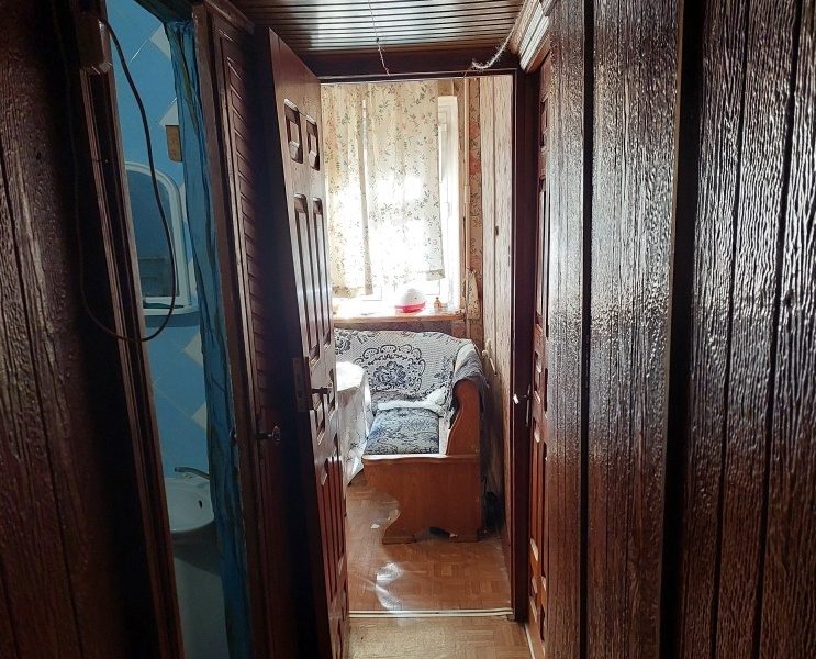 Продам квартиру 82 кв. м., 1/5, ул. Ак. Королева/Независимости пл.