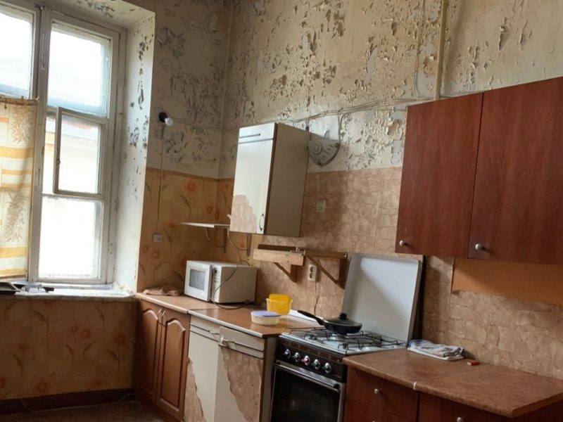Продам 5 комнатную квартиру, ул. Базарная/Осипова, 3/3, 146 кв. м.