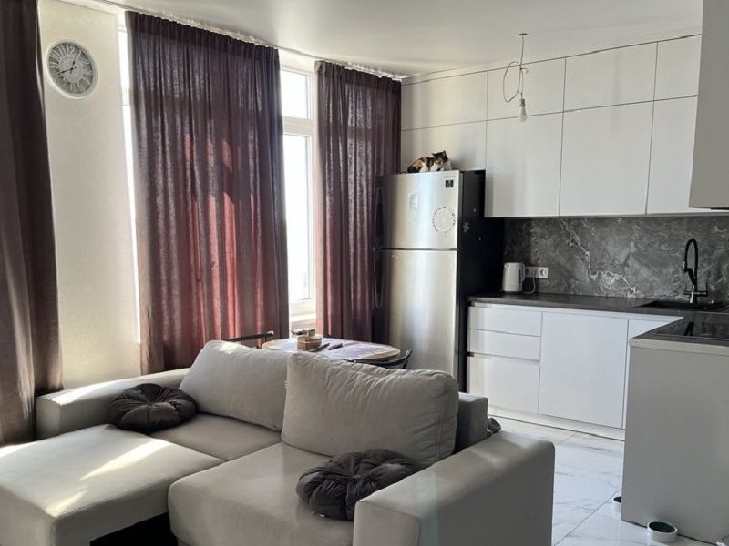 Продам квартиру 40 кв. м., 16/25, новый дом, жк 34-я Жемчужина.