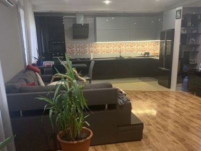 Продам квартиру на земле в двух уровнях, Толбухина площадь, 160 кв. м.