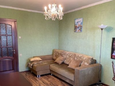 Продам квартиру 38 кв. м., 15/16, Небесной сотни пр. /13-ый трамвай.
