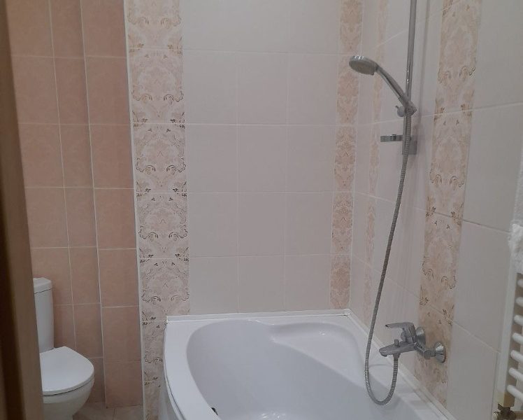 Продам квартиру, кирпичный дом, жк Капитан, 9/18, 73 кв. м.