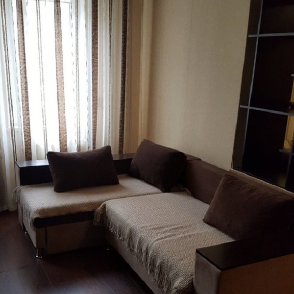 Продам квартиру 54 кв. м., 9/10, новый дом жк Изумрудный Город.