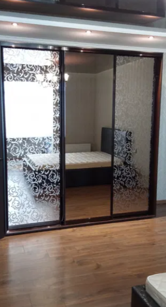 Продам квартиру 45 кв. м., 15/25, новый дом жк 30-я Жемчужина.