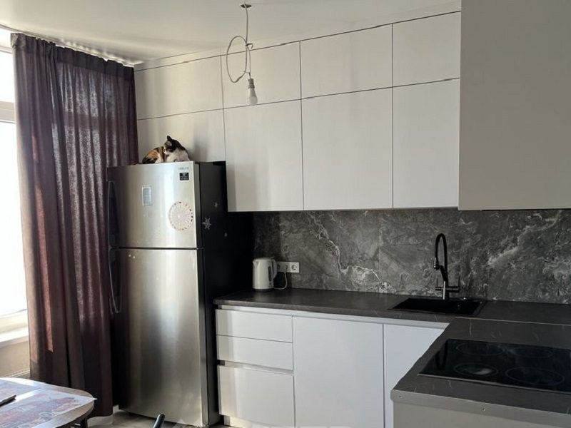 Продам квартиру 40 кв. м., 16/25, новый дом, жк 34-я Жемчужина.