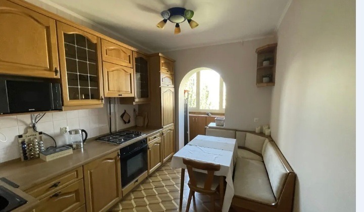 Продам квартиру 67 кв. м., 9/9, Люстдорфская дор. /Шишкина.