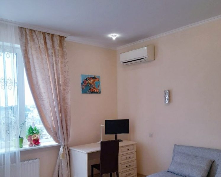 Продам квартиру, кирпичный дом, жк Капитан, 9/18, 73 кв. м.