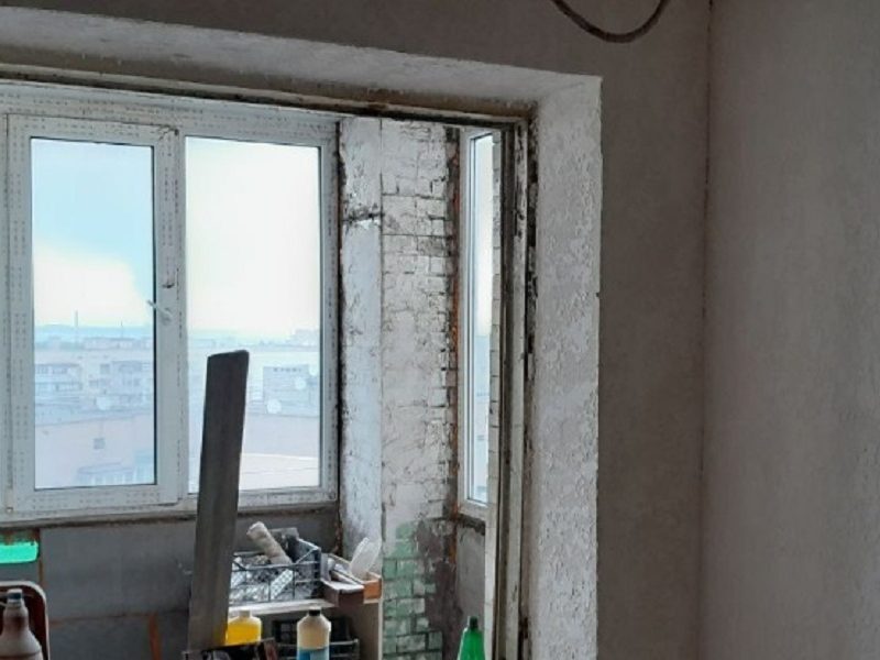 Продам квартиру 37 кв. м., 12/14, ул. М. Грушевского/ост. Нефтяников.