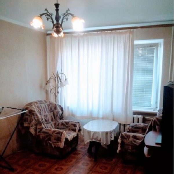 Продам квартиру 57 кв. м., 8/9, ул. Ак. Филатова/Б. Деревянко пл.