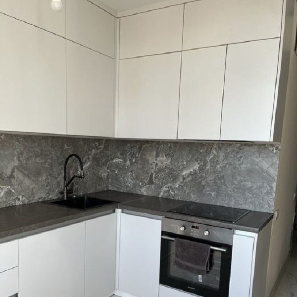 Продам квартиру 40 кв. м., 16/25, новый дом, жк 34-я Жемчужина.