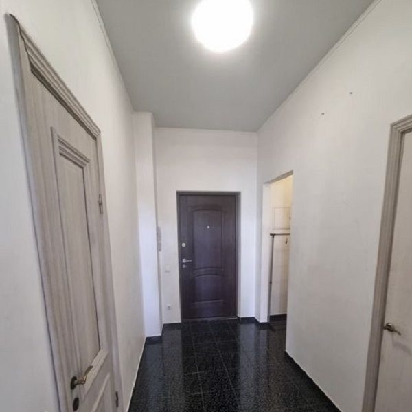 Продам квартиру 52 кв. м., 3/18, новый дом, жк Тирас.
