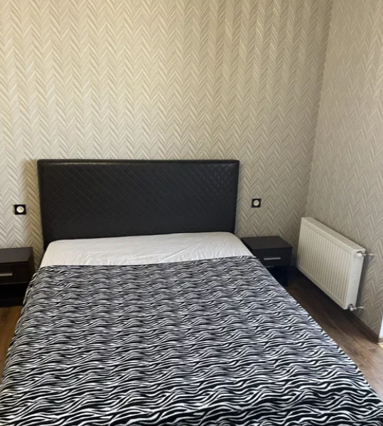 Продам квартиру 45 кв. м., 15/25, новый дом жк 30-я Жемчужина.
