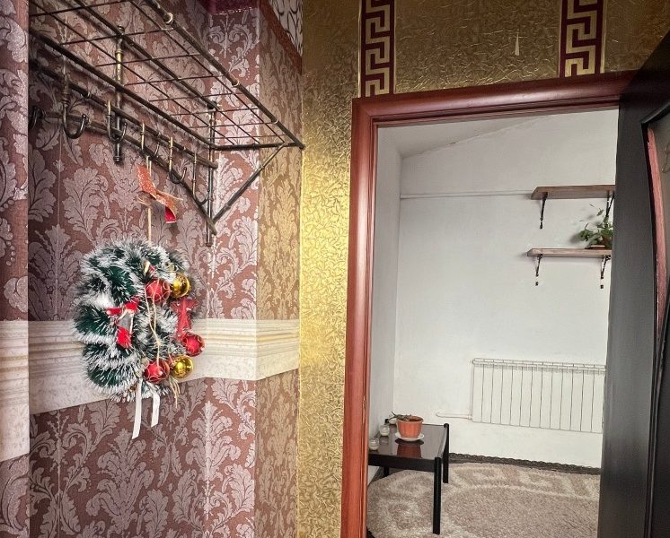 Продам двухэтажный дом в хорошем состоянии, ул. Южная/Раскидайловская.