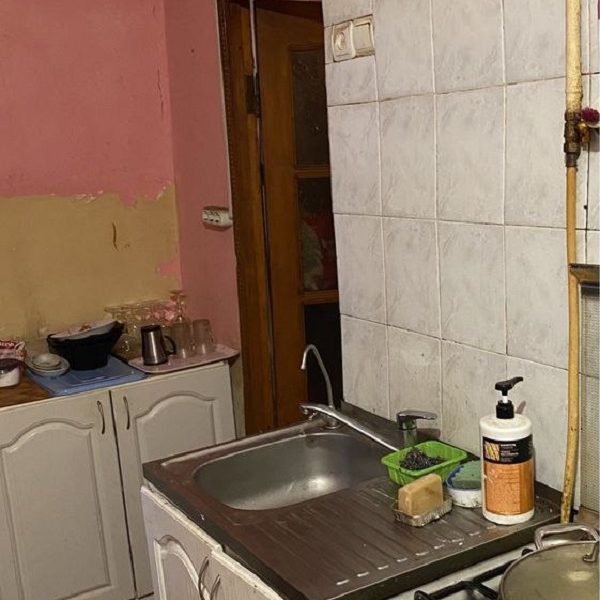 Продам квартиру 58 кв. м., 1/2, ул. Скидановская/Ольгиевский сп.