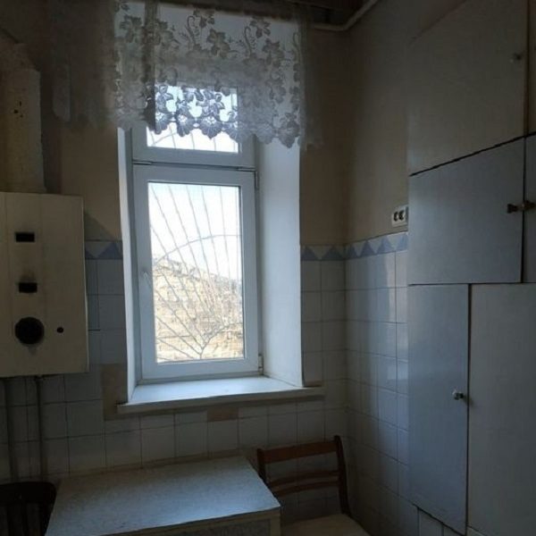 Продам 2 комн. квартиру, ул. Ген. Ватутина/Прохоровская, 2/3, 46 кв. м.