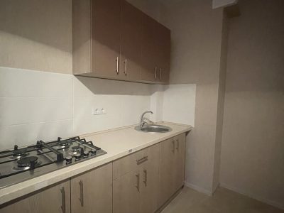 Продам двокімнатну квартиру