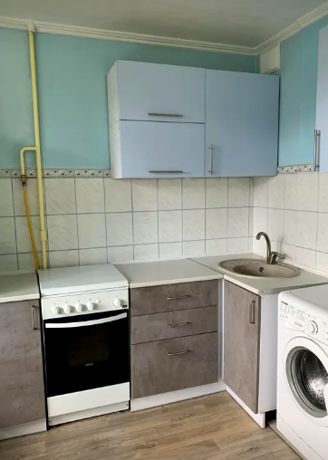 Квартира в центральному районі м Київа, вул. Саксаганського, Голосіївський район