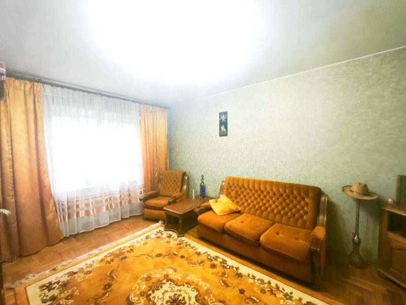Оренда затишної 3 кімнатної квартири поруч з метро Політехнічний університет, по вул Ярмоли В. 4.