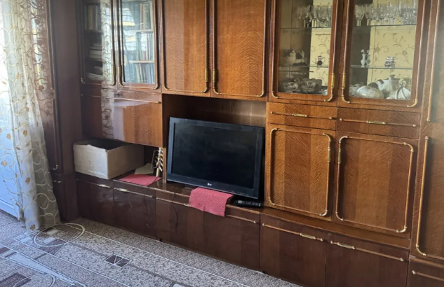 Здам свою 2-к квартиру в районі Севастопольської площі.