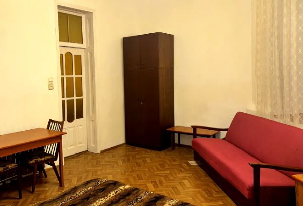 Квартира в самому центрі міста. Все поруч. Пішки пройти до Дерібасівськоі та пішки до пляжу Ланжерон.