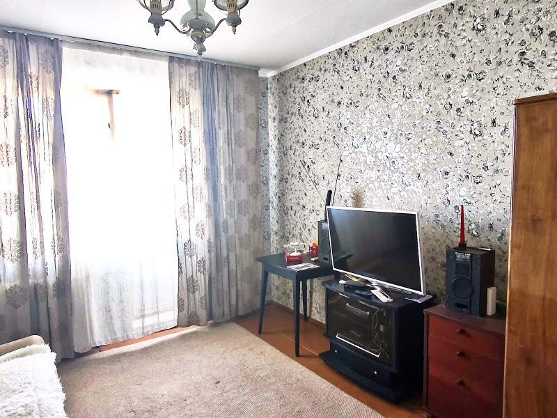 Без комісії для покупця продається трехкімнатна квартира в Шевченківському районі по вул. Татарська,38.