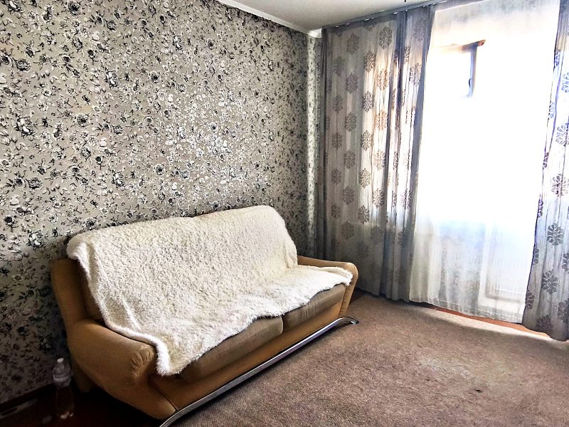 Без комісії для покупця продається трехкімнатна квартира в Шевченківському районі по вул. Татарська,38.