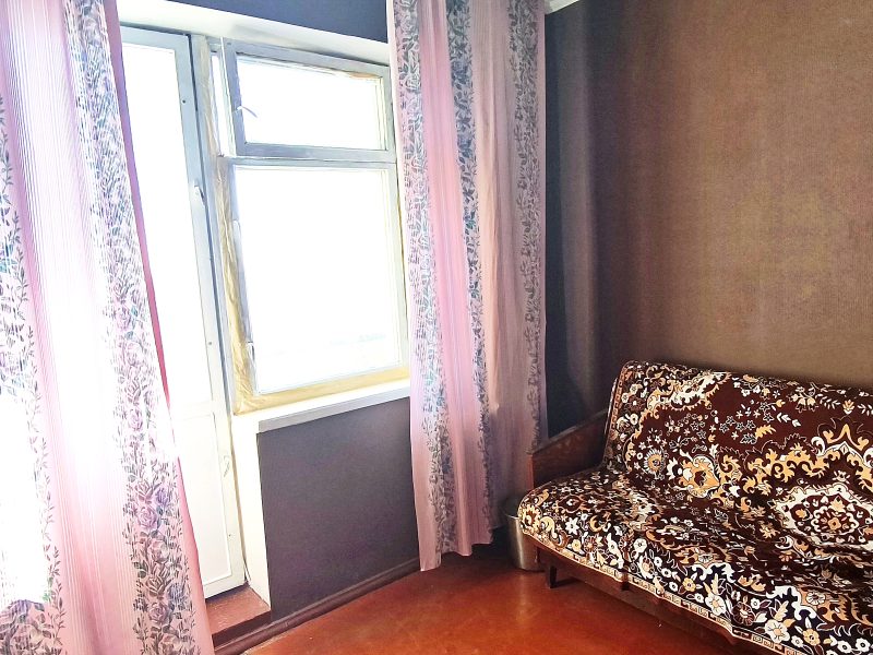 Без комісії для покупця продається трехкімнатна квартира в Шевченківському районі по вул. Татарська,38.