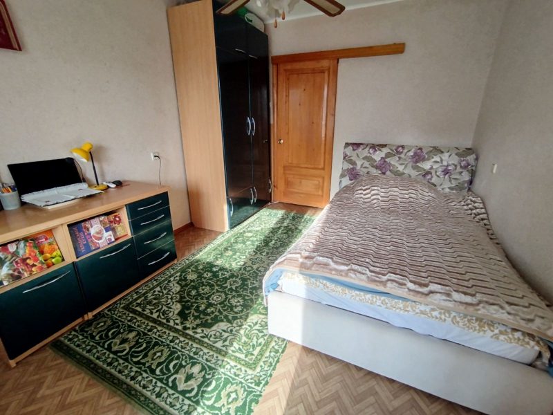 Продам 3х комн. Ильфа и Петрова