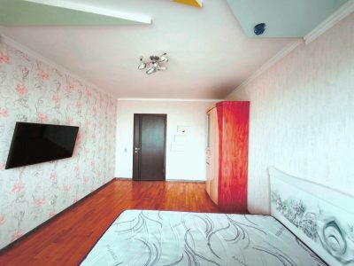 Без комісії. Продам 1-кімн.кв. 50кв.м (євродвушка) біля м. Чернігівська, вул. Краківська